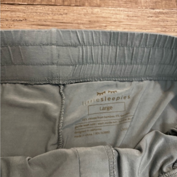 Little Sleepies Blue-Grey Bamboo Pajama Set, size Large - Picture 9 of 10